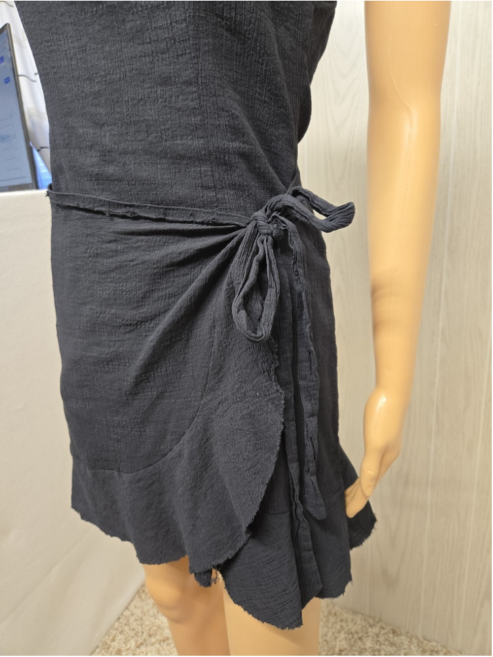 Princess Polly Size 10 Black Wrap Mini Dress Raw Edge Ruffle Hem Date Night - Picture 9 of 10